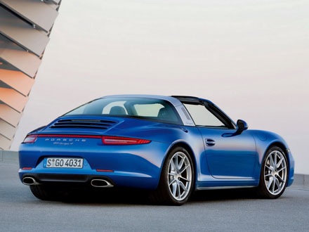 Porsche làm mới chiếc 911 Targa 1965 - 12 Hội An
